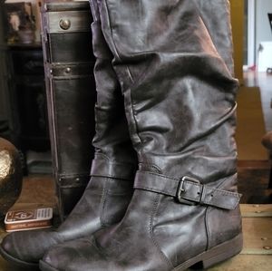 Ladies grey boots